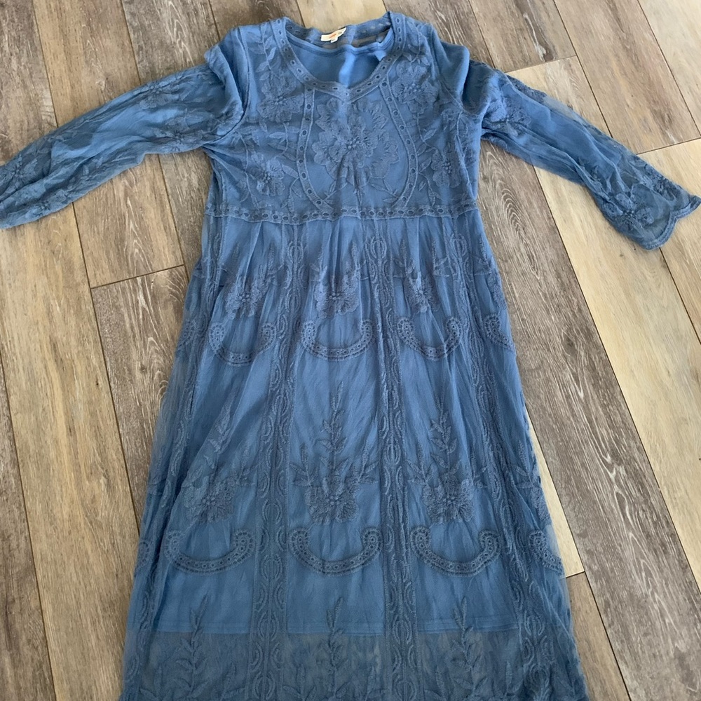 Blue midi lace dress